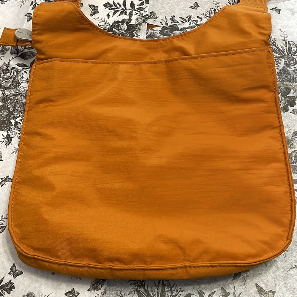 Baggallini - Picture 2 of 10